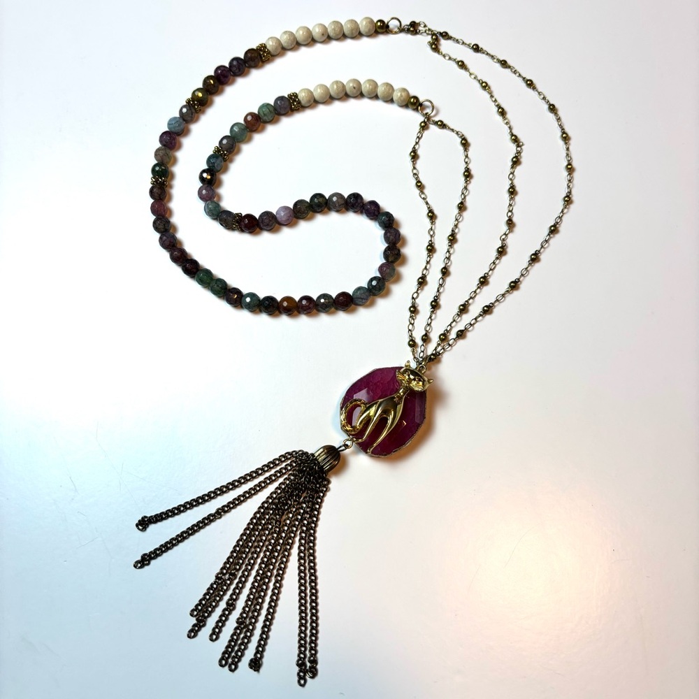Strawberry Quartz Pendant, agate gemstone beads, Vintage Cat pendant Necklace